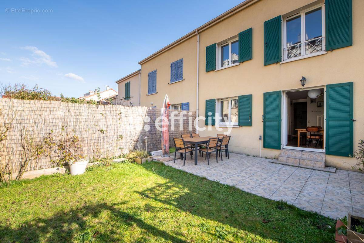 Maison à ASNIERES-SUR-SEINE