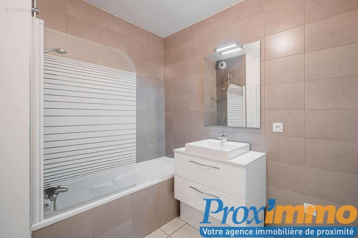 Appartement à SAINT-EGREVE