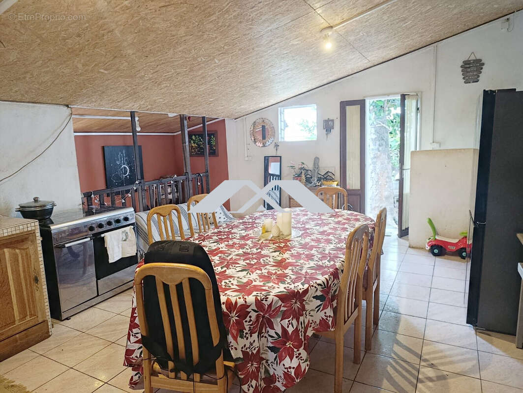 Maison à ENTRE-DEUX