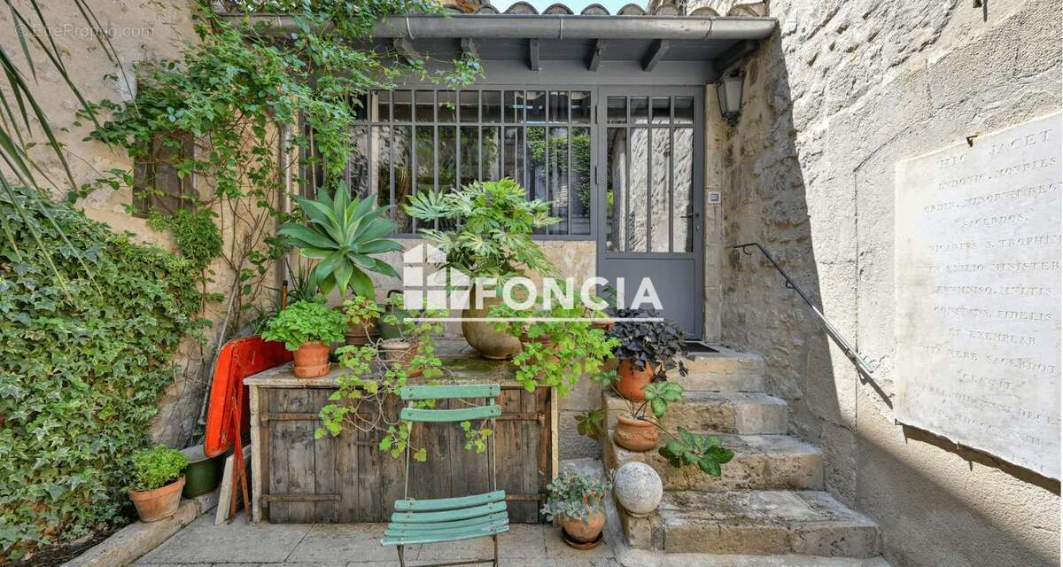 Arles, appartement d'exception avec jardin au coeur de la cité Antique - photo 6