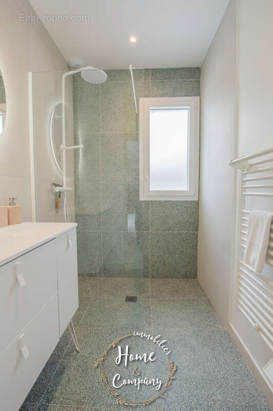 Maison à VAUX-SUR-MER