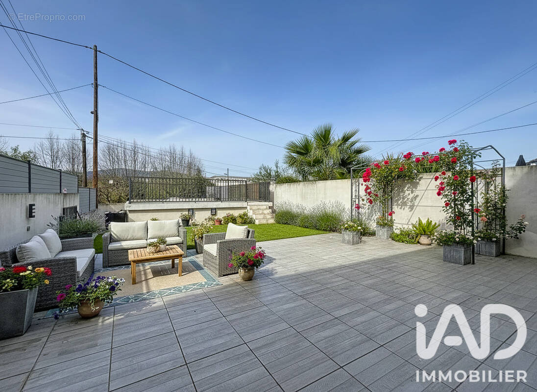 Photo 1 - Maison à MARSEILLE-13E