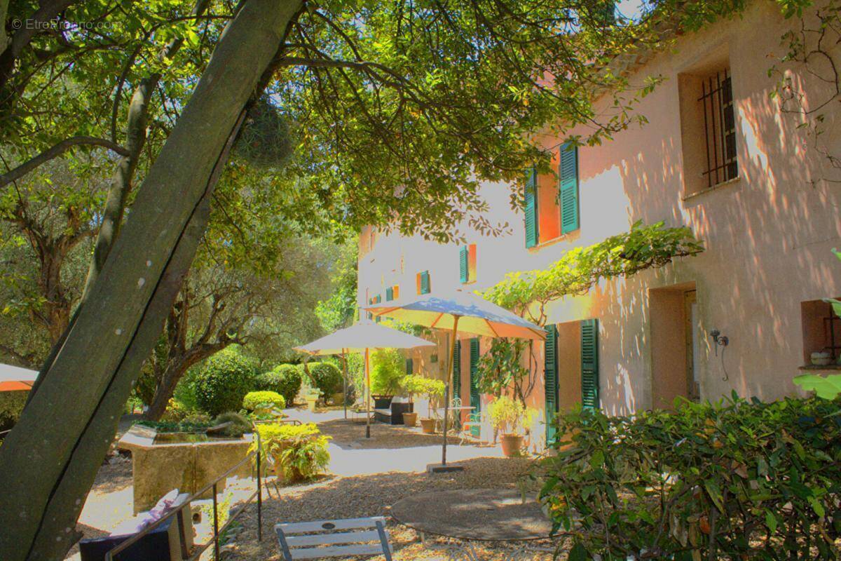 Maison à PEYMEINADE