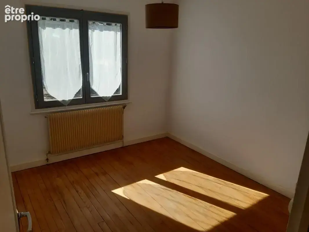 Maison 5 pièces 110 m² à vendre à Lezoux (63190) - photo 11