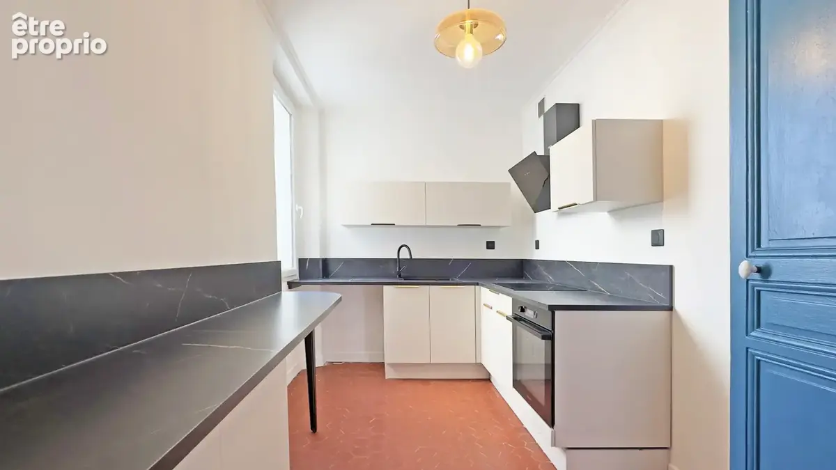 Appartement de caractère haussmannien au cœur de Hyères - photo 8