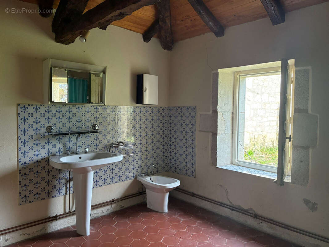 Maison à BAGAT-EN-QUERCY
