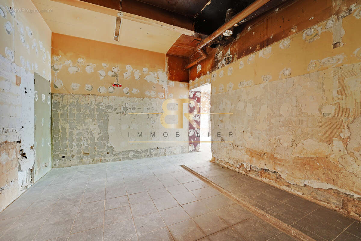 Appartement à PARIS-20E