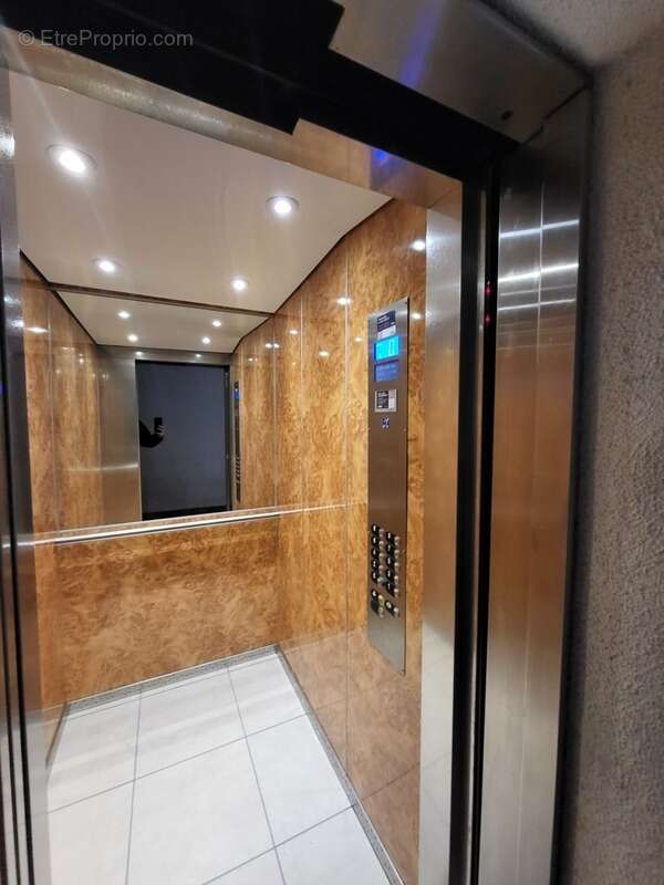 Appartement à ROSNY-SOUS-BOIS