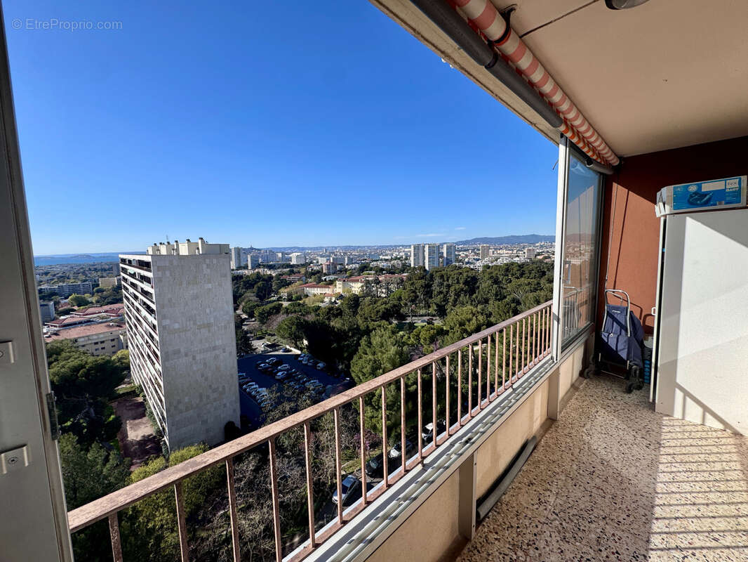 Appartement à MARSEILLE-9E