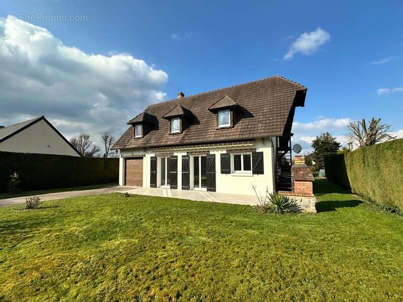 Maison traditionnelle à La Saussaye (27370) – Vallée de l’Oison  112 m² – 4 chambres – Terrain de 614 m² – Quartier calme et rec - photo 12