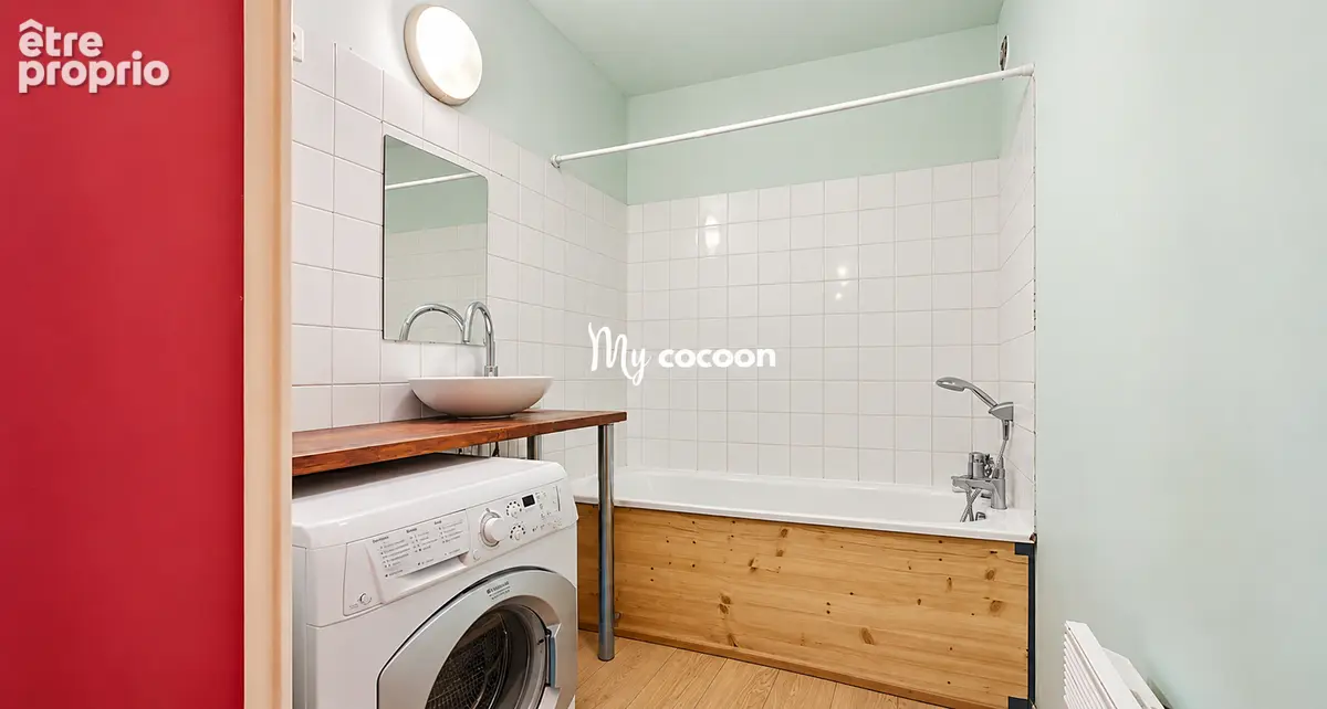 Lyon 7 - T3 - 71 m² - Balcon Parking - photo 8