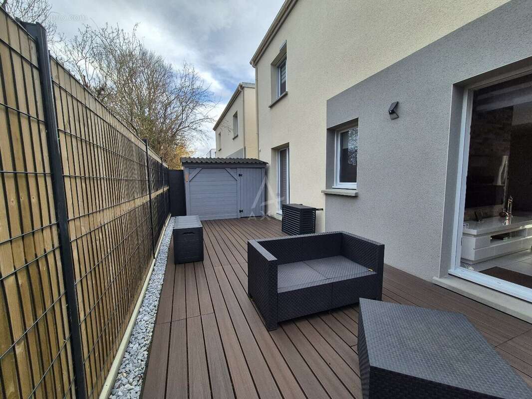 Maison à COLLEVILLE-MONTGOMERY