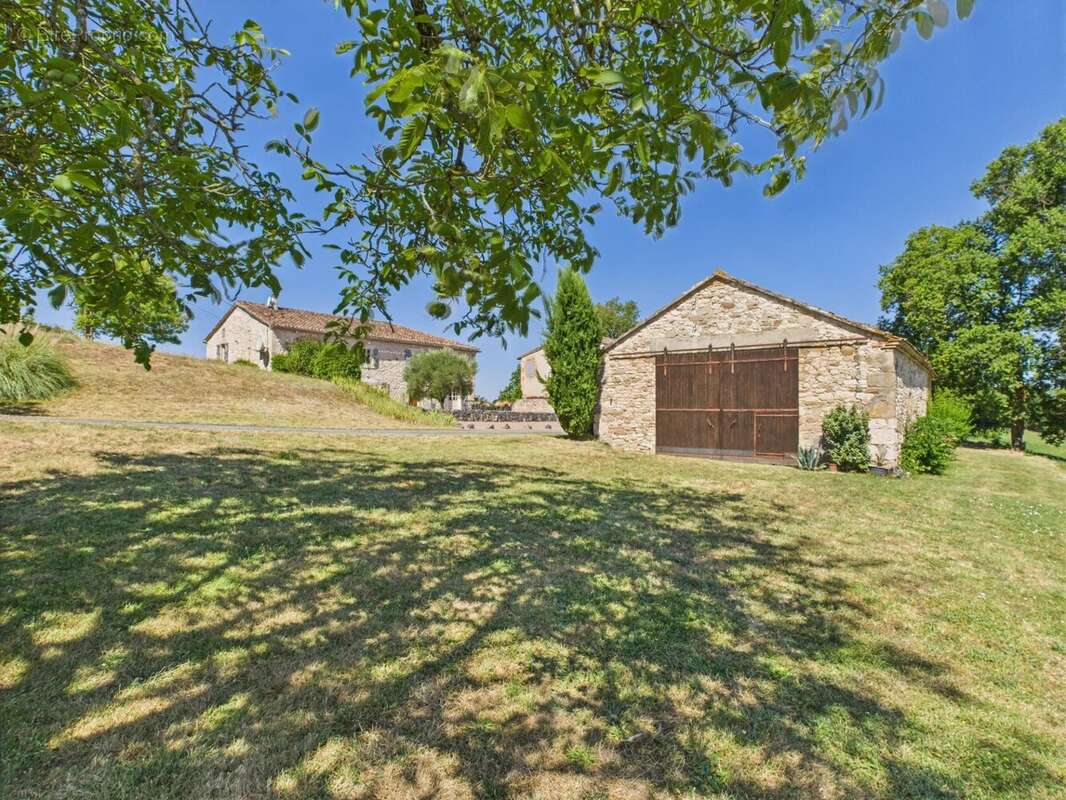 Maison à CASTELNAU-DE-MONTMIRAL