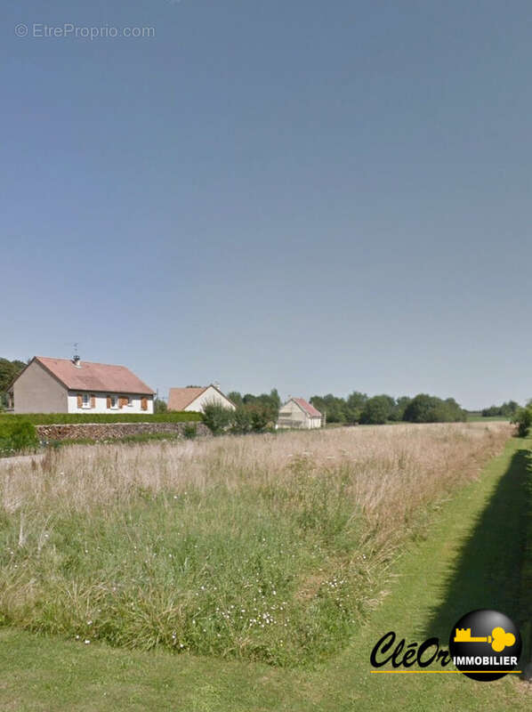Terrain à PAGNY-LE-CHATEAU