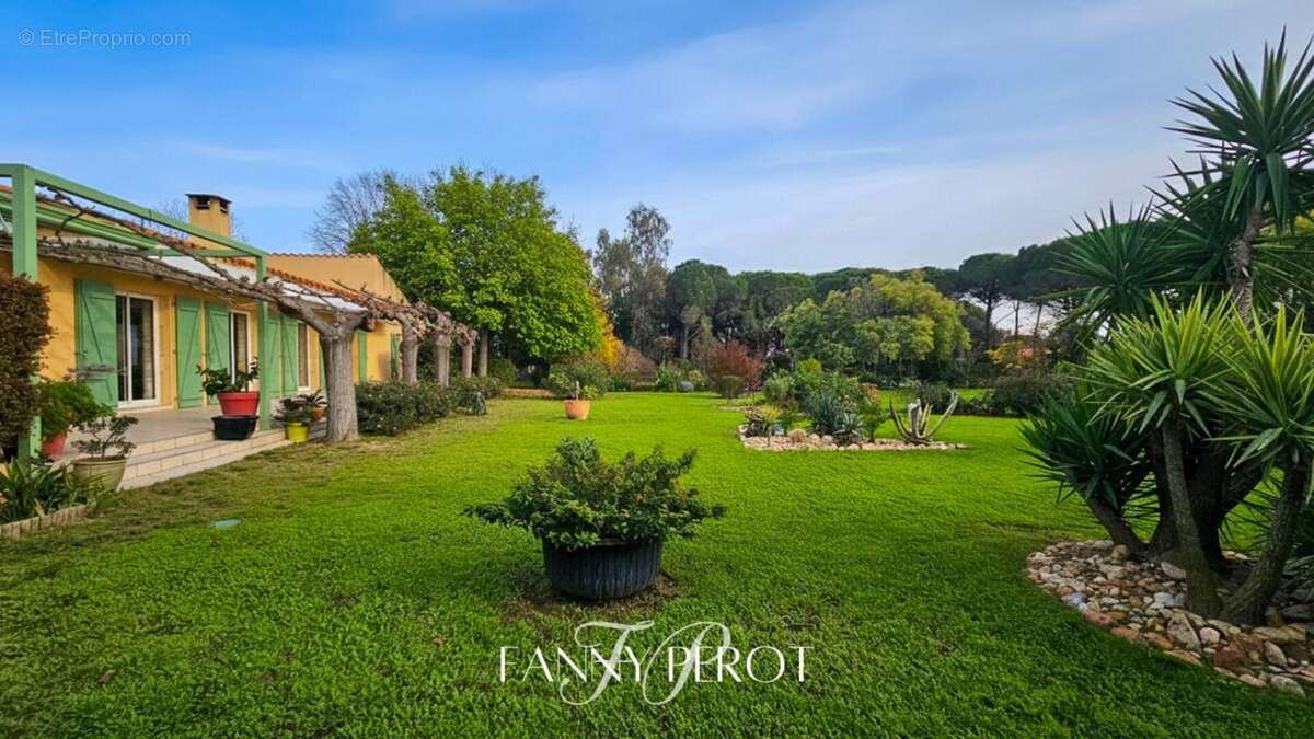 Maison à SAINT-CYPRIEN
