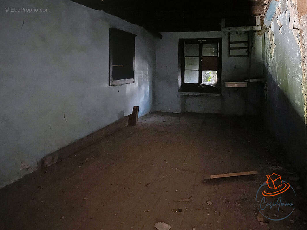 Maison à THOIRY