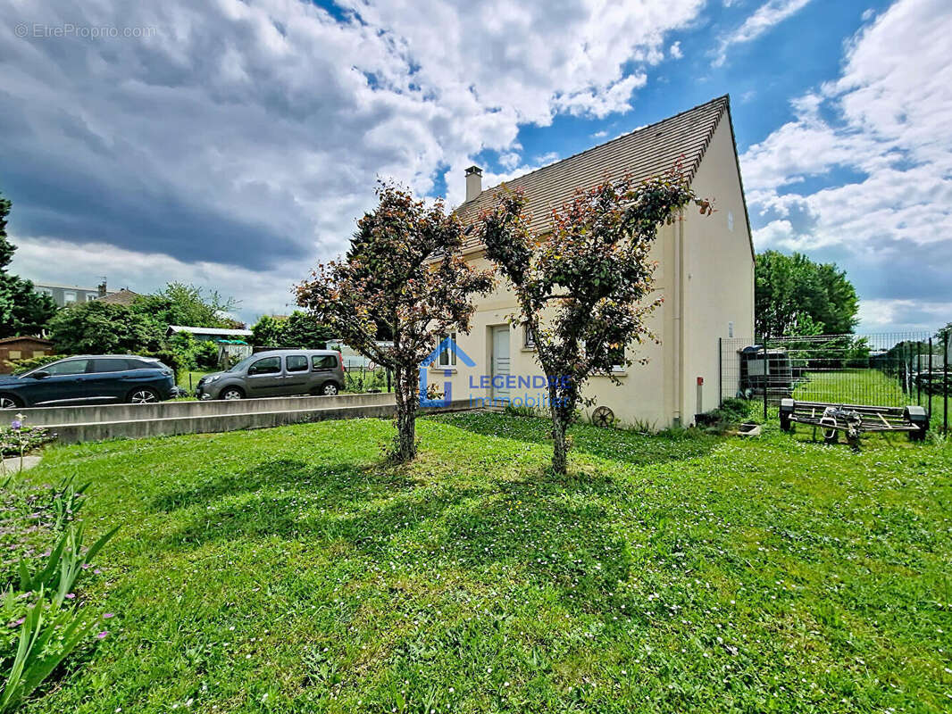 Maison à PIERRELAYE