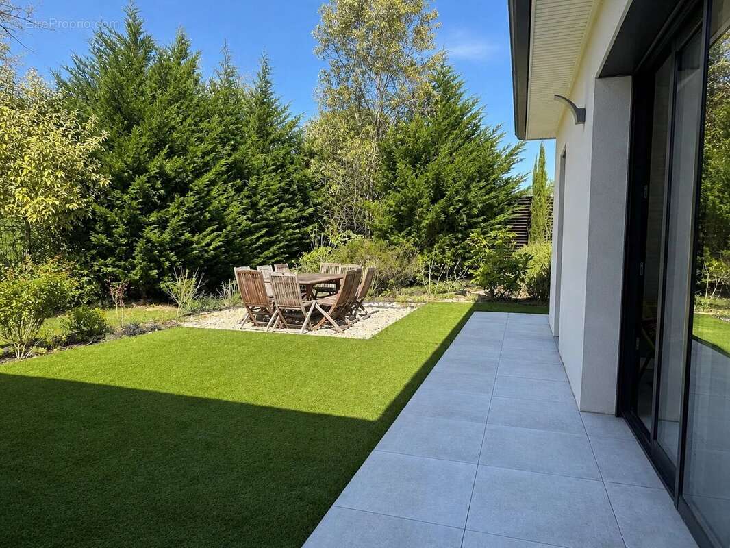 Maison plain pied T4 135 m2 - photo 6