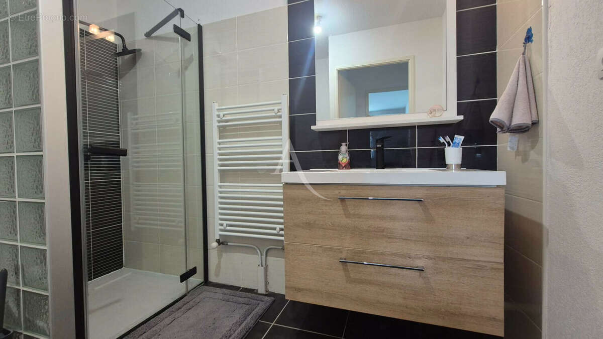 Appartement Gigean 2 pièce(s) 42 m2 avec terrasse - photo 9