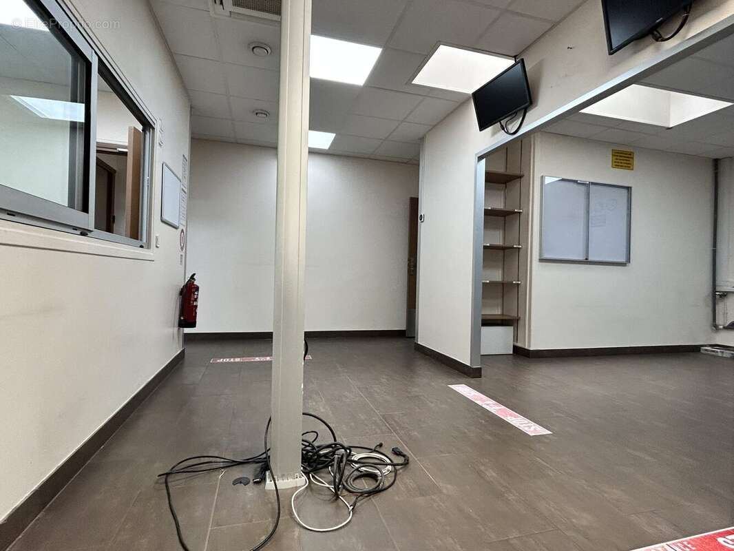 Commerce à PARIS-10E