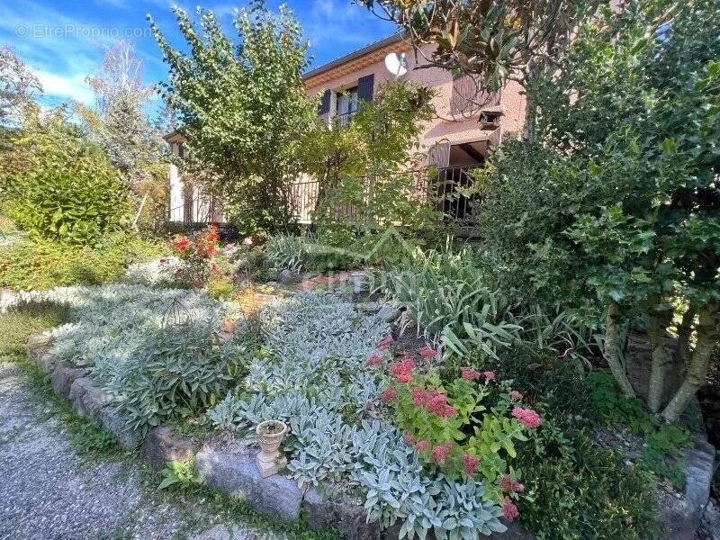 Maison à LA MOTTE-DU-CAIRE