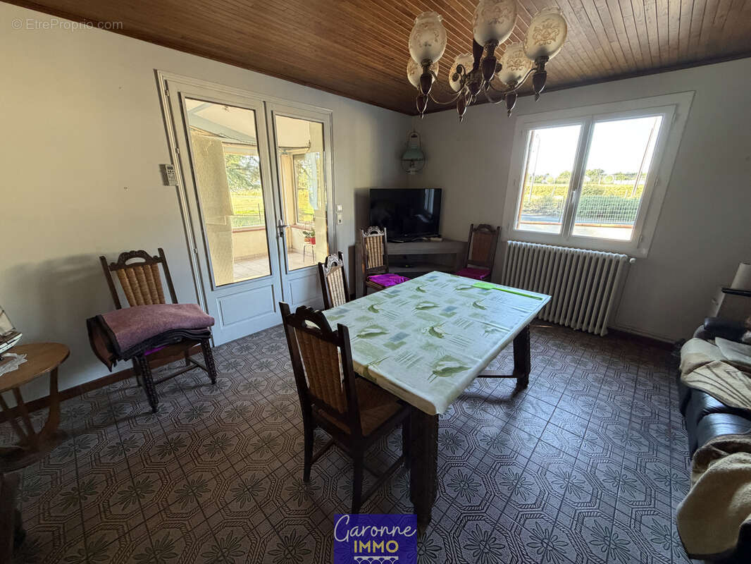 Maison à VILLEFRANCHE-DU-QUEYRAN