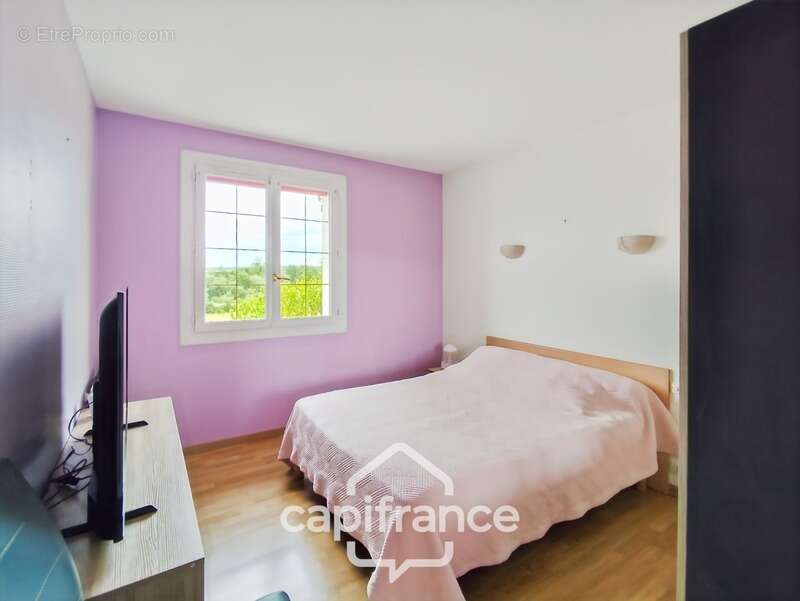 Maison à vendre 5 pièces LA CHAPELLE HUON (72)  -  Terrain 1648 m²  - - photo 11