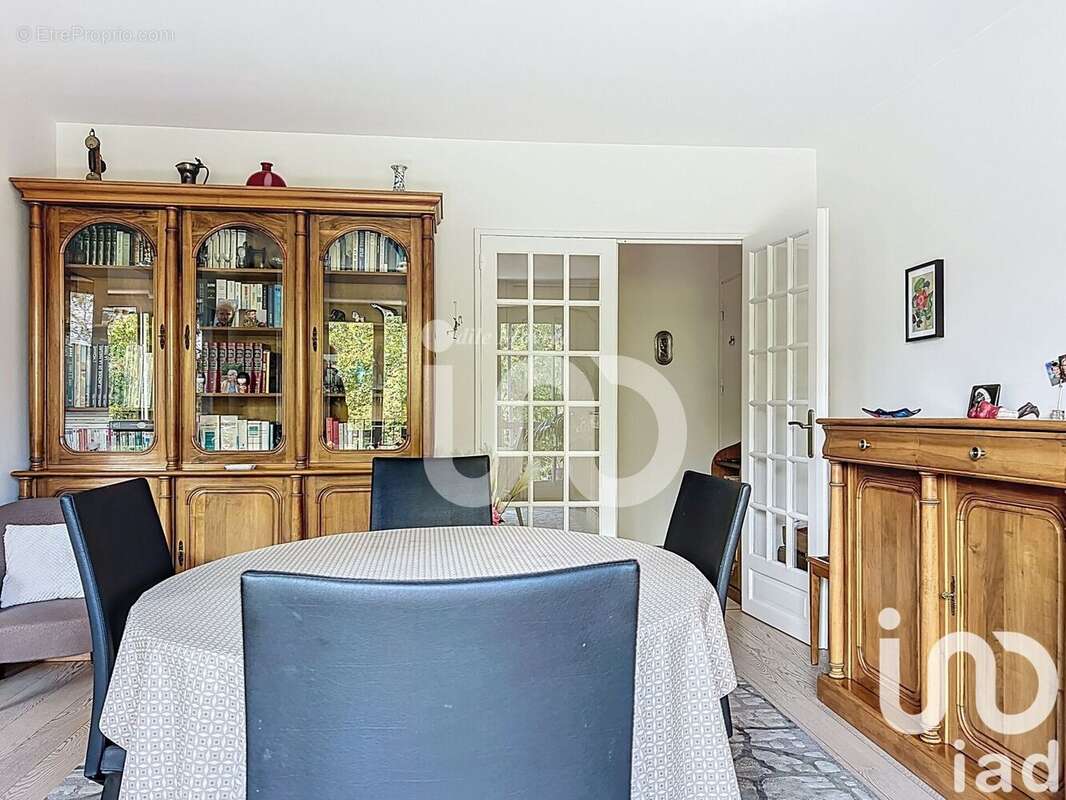 Photo 5 - Appartement à LE PLESSIS-BOUCHARD