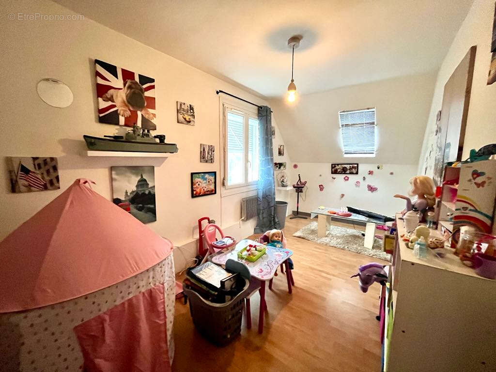 Maison à VILLERS-COTTERETS