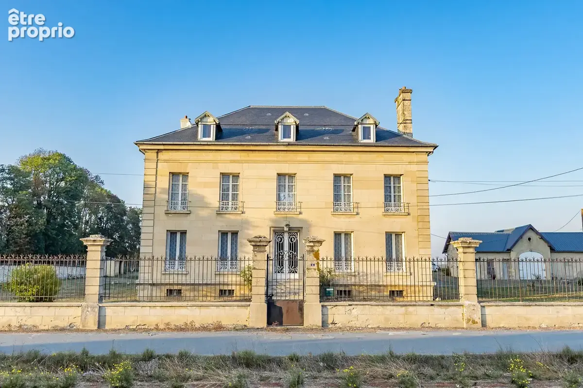 Photo Maison à Saint-Pierre-Aigle au prix de 373 800€