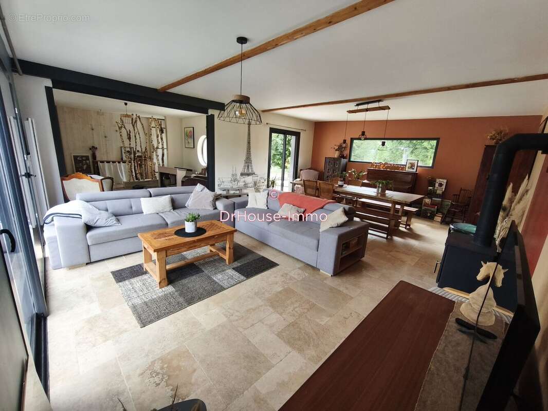 Maison 138 m² à Parigne-L'eveque  - photo 5