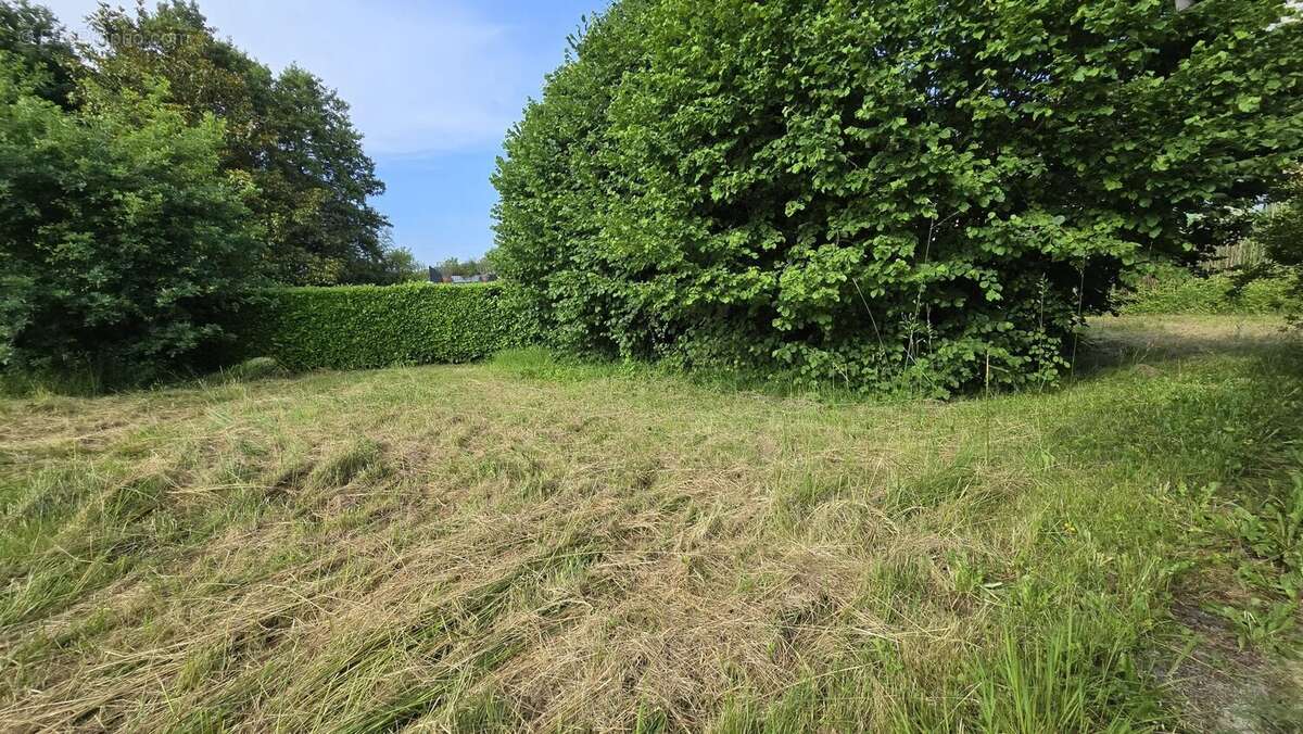 Terrain à AIX-LES-BAINS