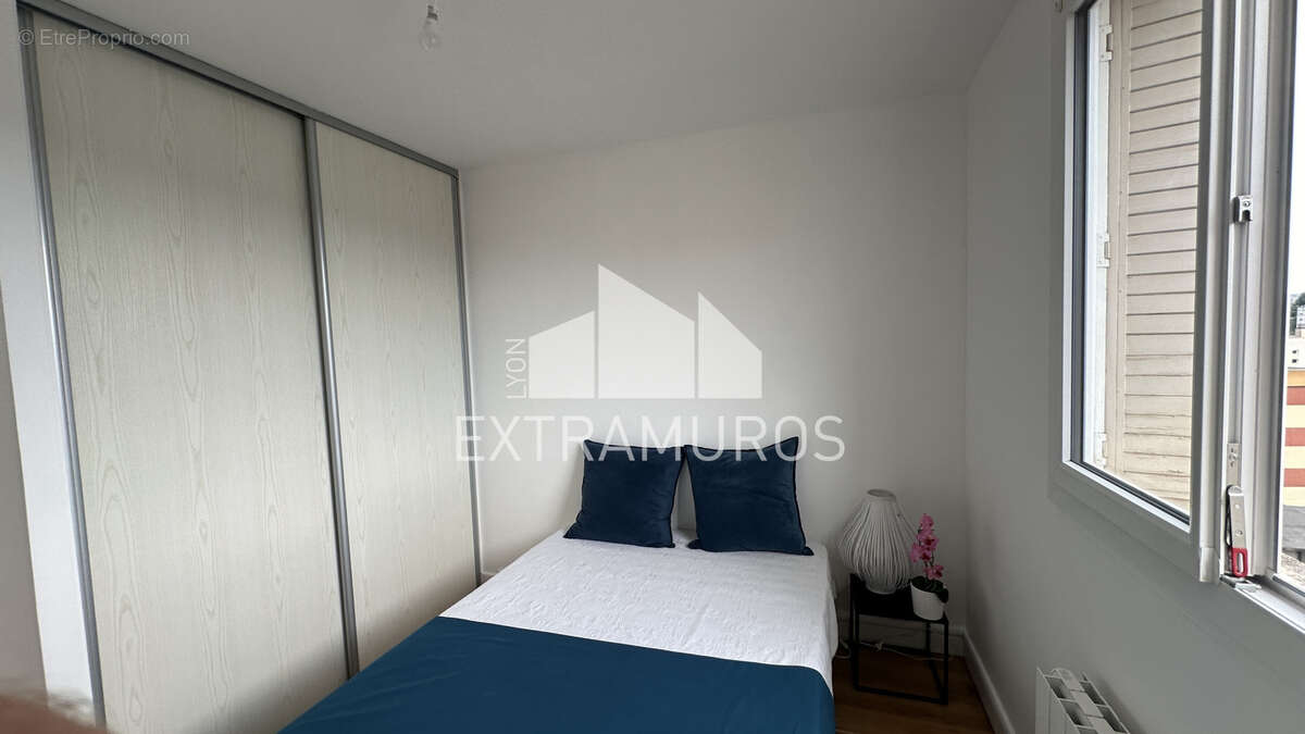 Appartement à L'ARBRESLE