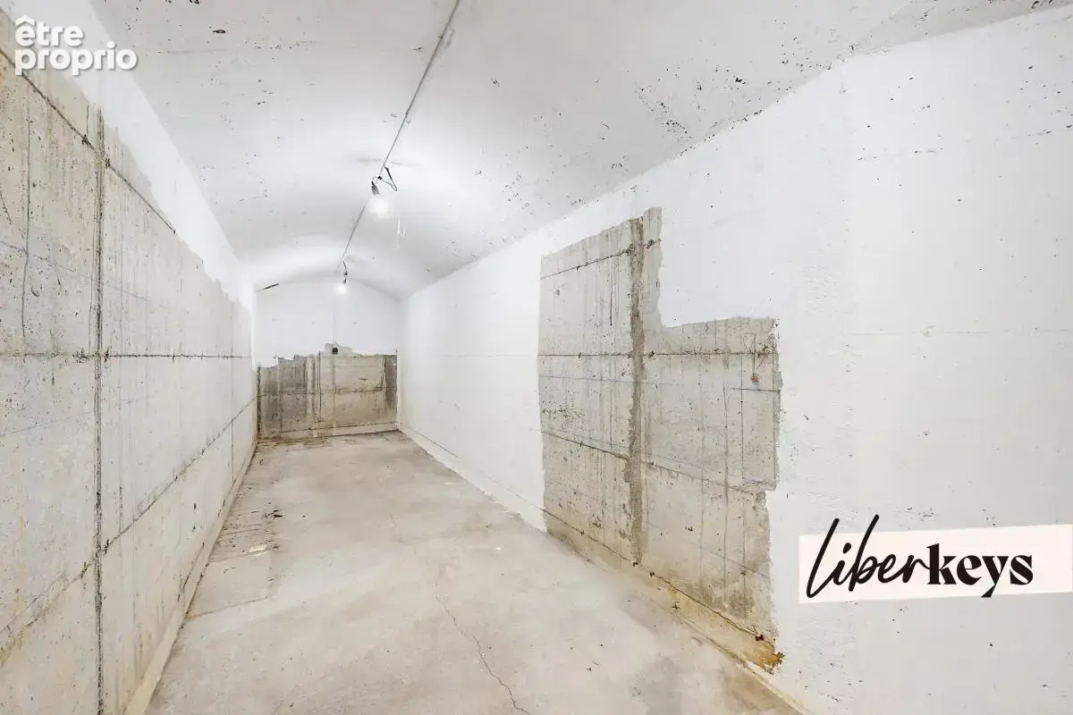 Maison familiale 278 m² avec jardin arboré, piscine, véranda, stationnements – Calme absolu - photo 12