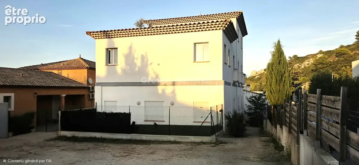 LE ROVE! Dans résidence récente au calme à flanc de collines, bel appartement de type 3 de 64 m² au 1er étage d'une petite copro - photo 1