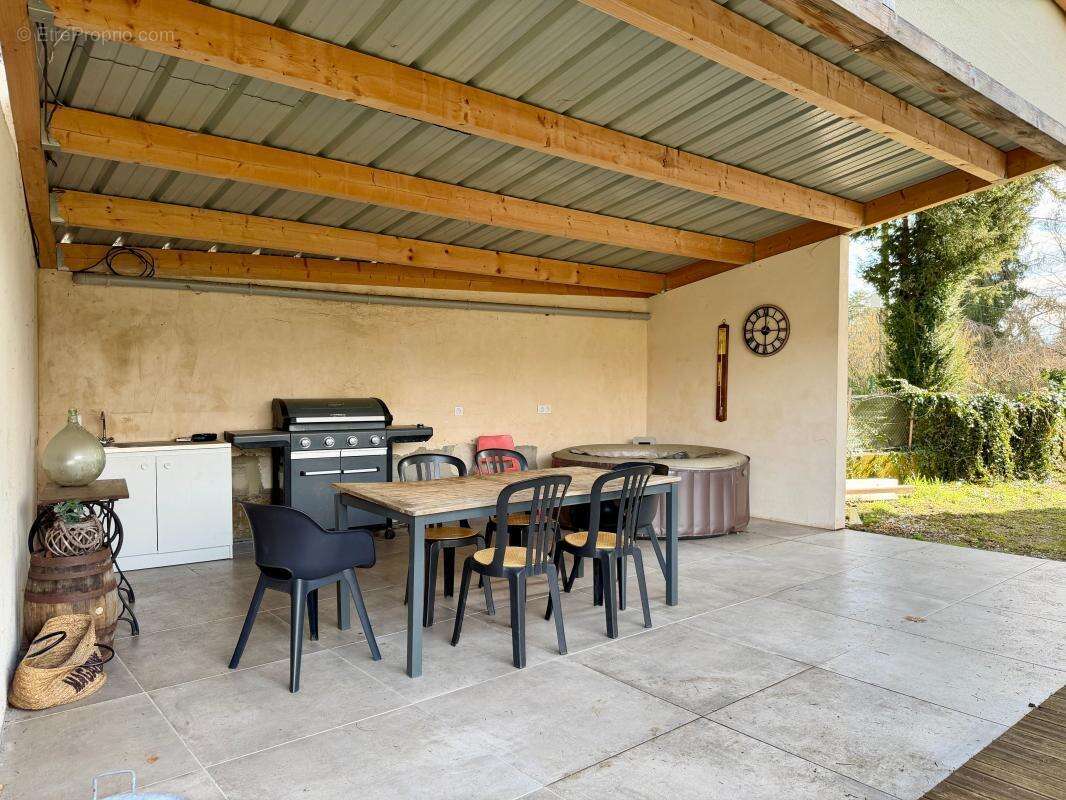Maison à RIVES