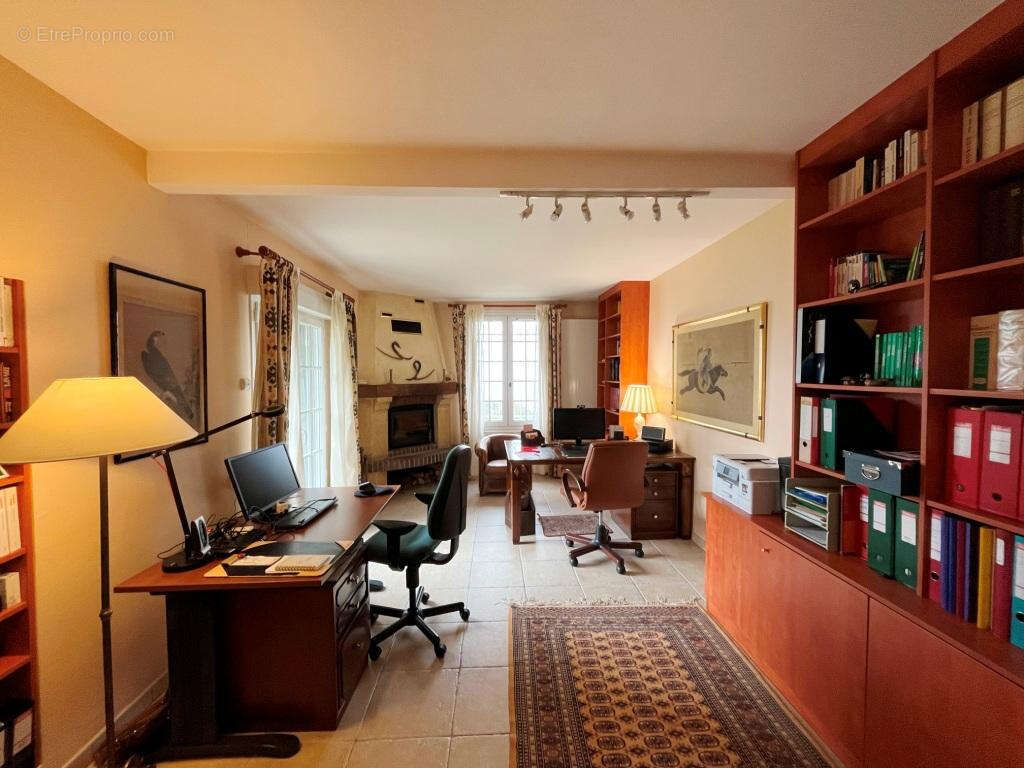 Maison à FONTAINEBLEAU