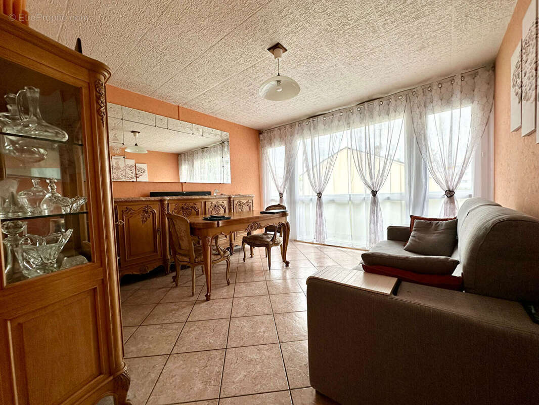 Appartement à VILLIERS-LE-BEL