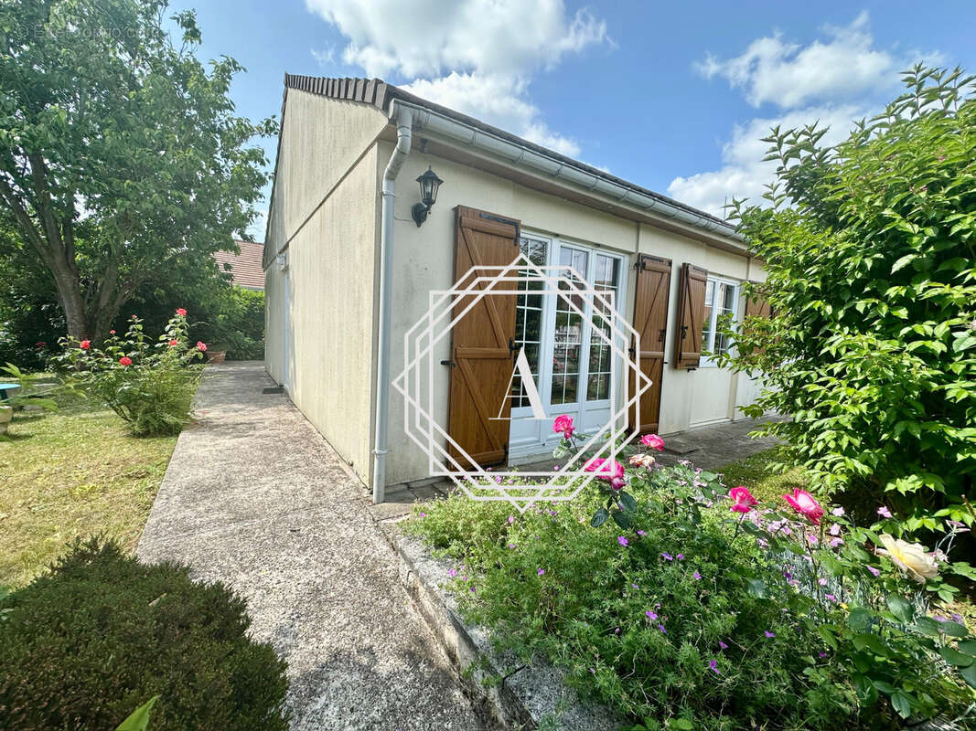 Maison à SAINT-CREPIN-IBOUVILLERS