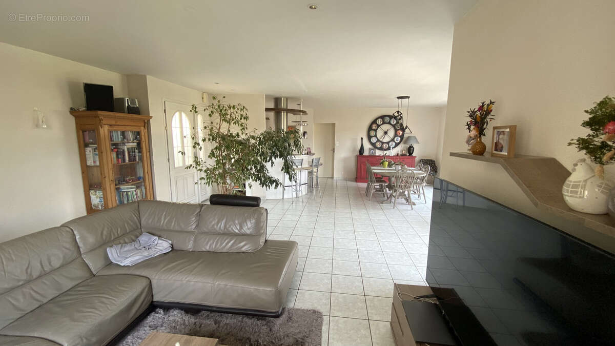 Maison à LES HERBIERS