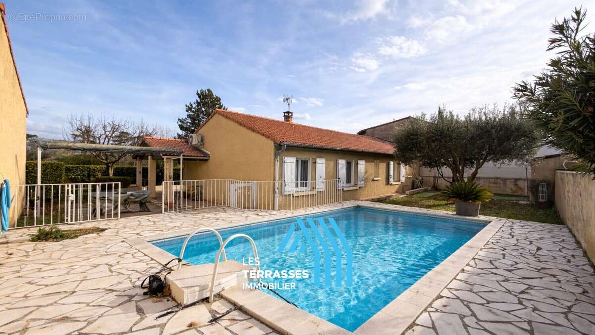 Maison à SAINT-MARCEL-LES-SAUZET