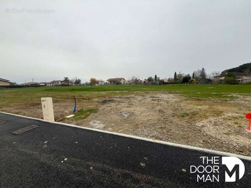 Terrain à VERDUN-SUR-GARONNE