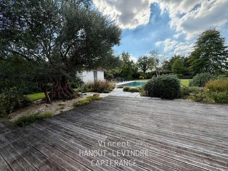 Maison à vendre 9 pièces BAZOGES EN PAILLERS (85) - photo 16