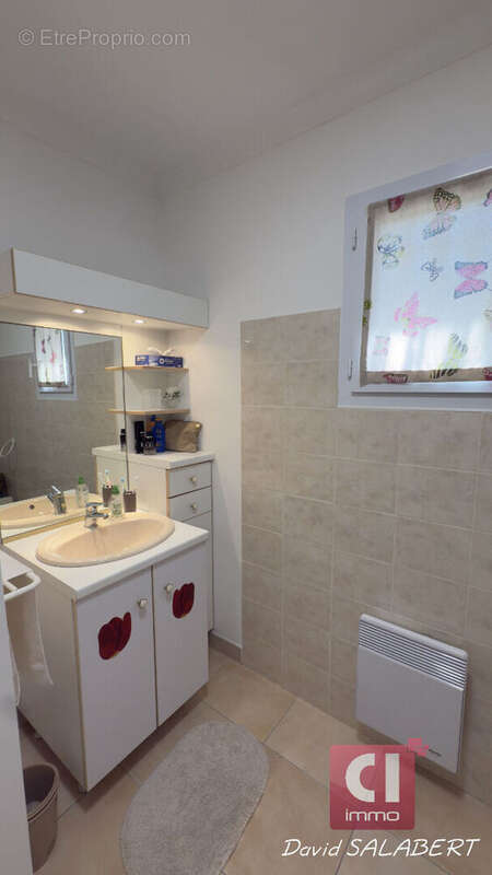 Maison à LA ROQUEBRUSSANNE