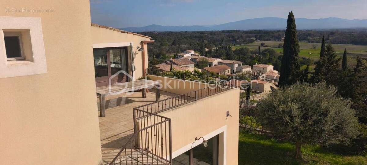 Maison à MONTSEGUR-SUR-LAUZON