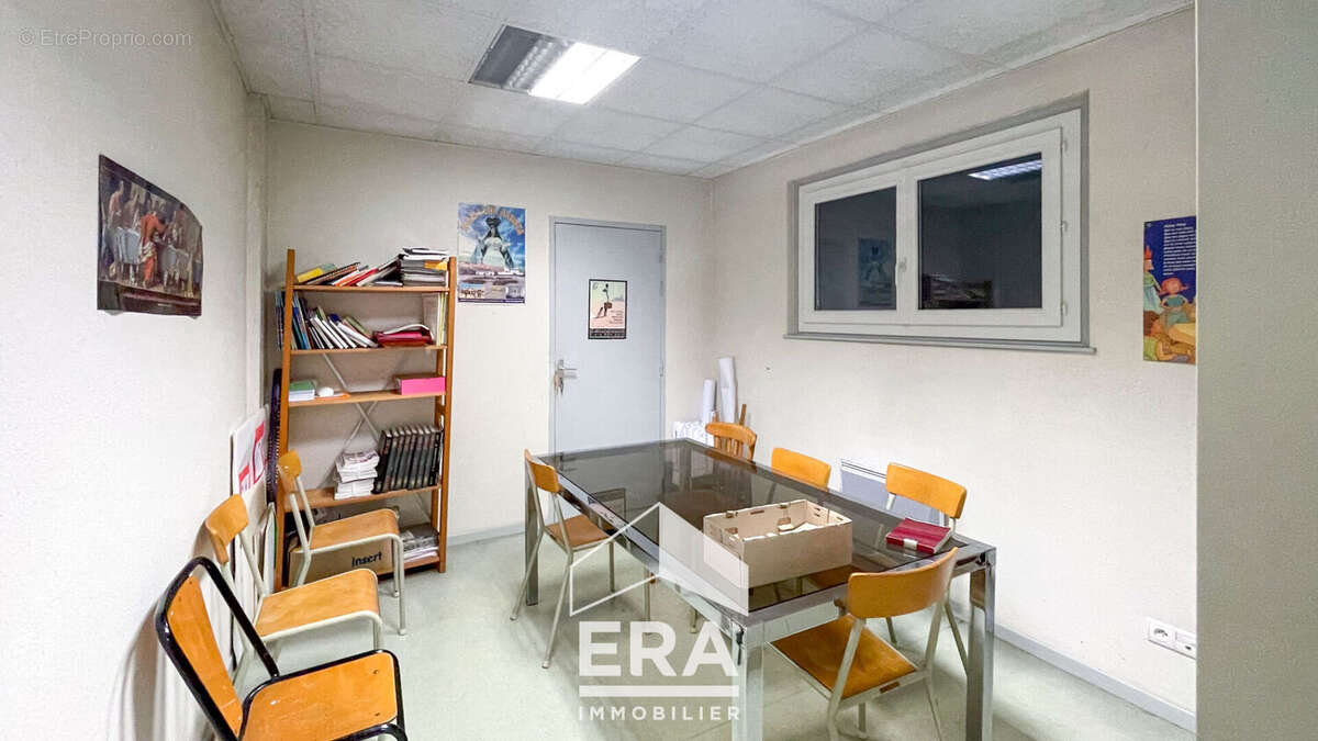 Local d'activité St Juery 450m² - photo 7