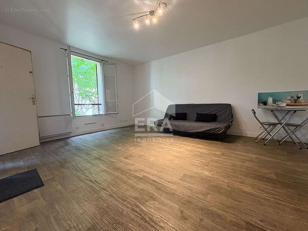 Appartement à LES MUREAUX