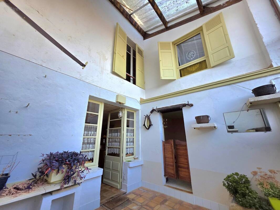 Maison à MONPAZIER