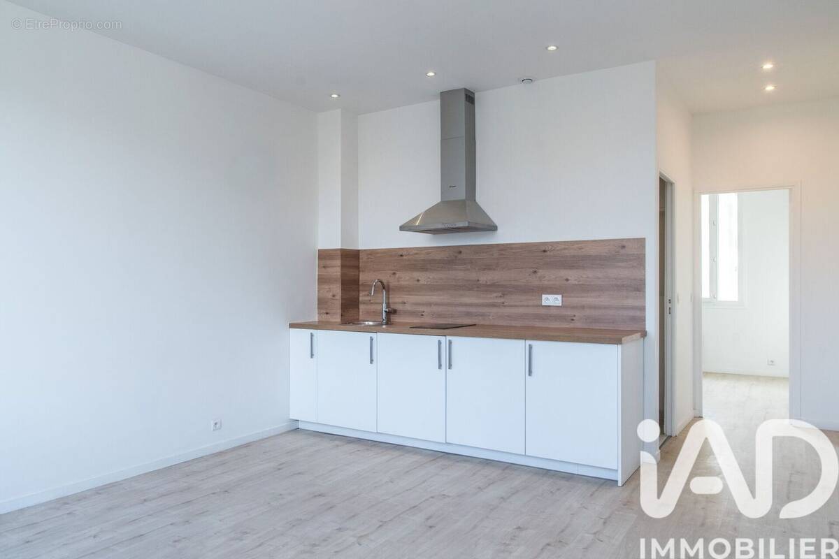 Photo 1 - Appartement à SAINT-GERMAIN-LES-ARPAJON