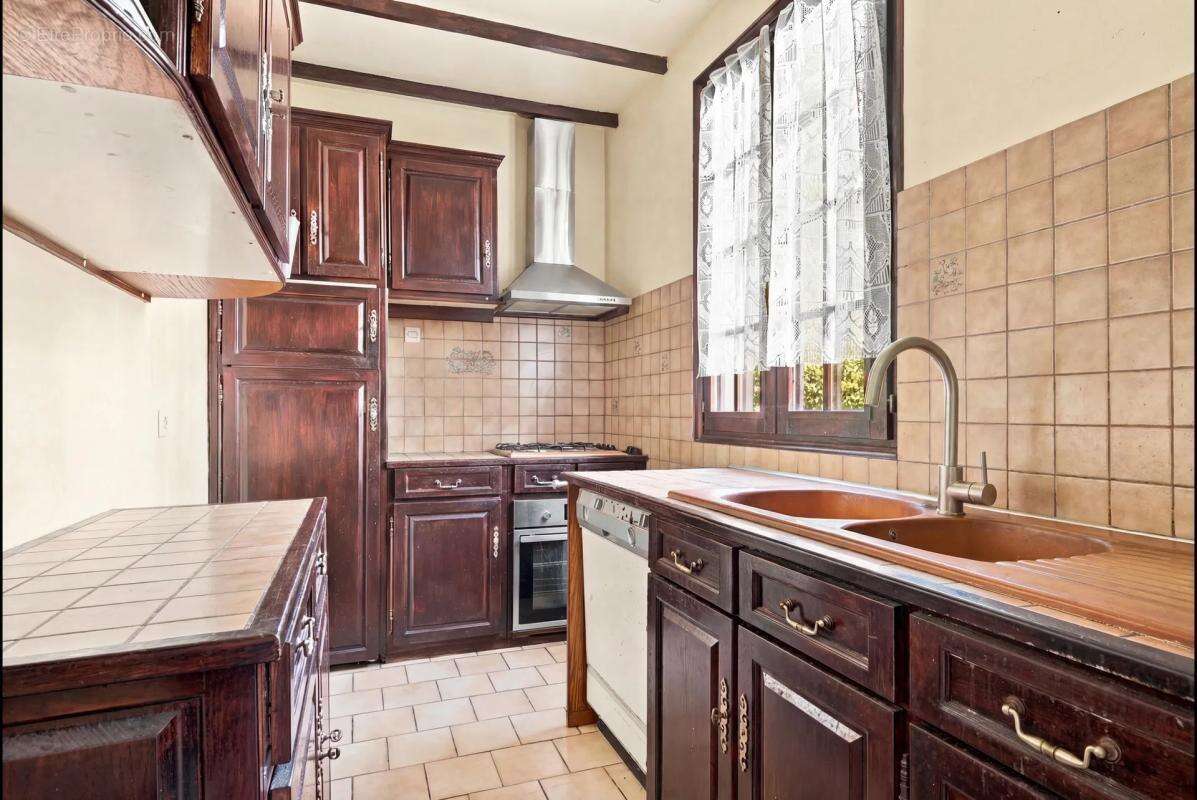 Maison de 7 pièces de 147 m² à Villejuif - photo 7